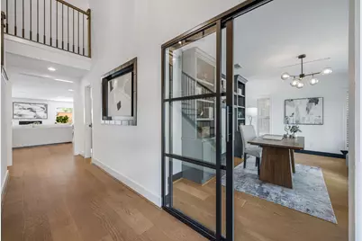 10111 Cedar Creek Drive, Houston, TX 77042 - Photo 5