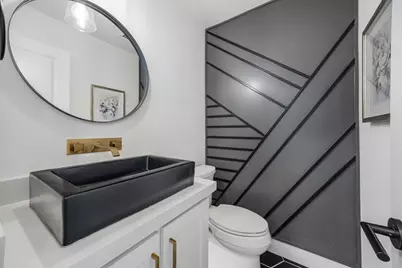 10111 Cedar Creek Drive, Houston, TX 77042 - Photo 9