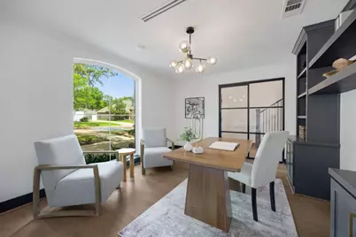 10111 Cedar Creek Drive, Houston, TX 77042 - Photo 7