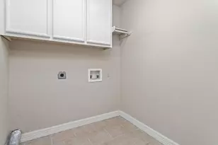 7825 Quail Ct, Beaumont, TX 77713 - Photo 15