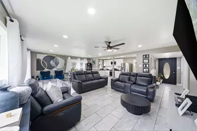 1845 Westcrest Drive, Houston, TX 77055 - Photo 3