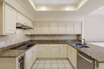 332 Litchfield Lane #38, Houston, TX 77024 - Photo 5