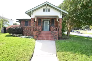4627 Woodrow Ave, Galveston, TX 77551 - Photo 1