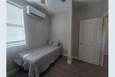 614 35th Street #2, Galveston, TX 77550 - Photo 3