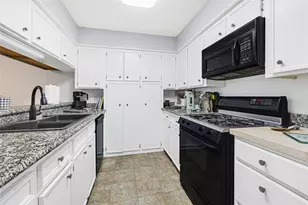 772 Marlin St, Hitchcock, TX 77563 - Photo 7