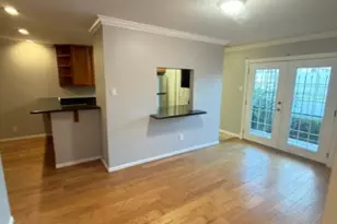 402 Postoffice St, Galveston, TX 77550 - Photo 3