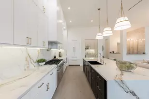 3607 Dumbarton St, Houston, TX 77025 - Photo 11