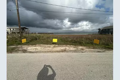 4418 Swan Street, Hitchcock, TX 77563 - Photo 1