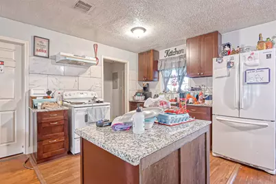 10434 Envoy Street, Houston, TX 77016 - Photo 9
