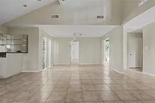 13119 Hollowcreek Park Dr, Houston, TX 77082 - Photo 7