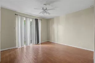 13119 Hollowcreek Park Dr, Houston, TX 77082 - Photo 15