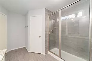 7107 Plaza Del Sol Dr, Houston, TX 77083 - Photo 23