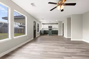 2406 Pinpoint Dr, Spring, TX 77373 - Photo 9