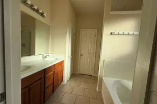 12807 Southern Valley Dr, Pearland, TX 77584 - Photo 7