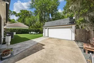 215 Greenpark Dr, Houston, TX 77079 - Photo 31