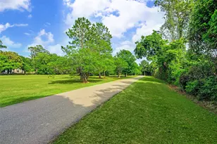 215 Greenpark Dr, Houston, TX 77079 - Photo 39