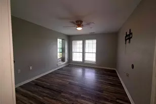 1C Prairie Knoll Dr, La Marque, TX 77510 - Photo 11