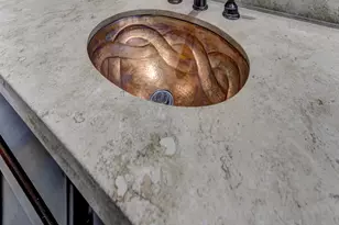 2308 Couch St, Houston, TX 77008 - Photo 31