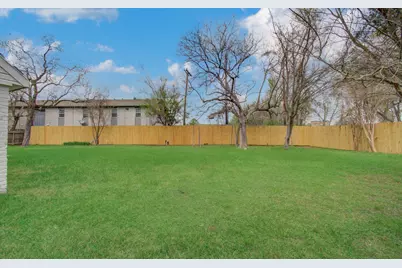 7510 Troulon Drive, Houston, TX 77074 - Photo 37