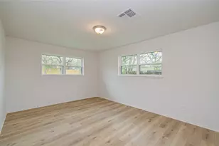 7510 Troulon Dr, Houston, TX 77074 - Photo 11