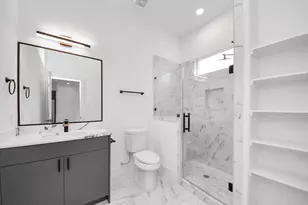 2709 Dennis St, Houston, TX 77004 - Photo 25
