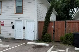1308 Genova St, Houston, TX 77009 - Photo 19