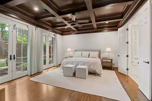 1010 Nantucket Dr, Houston, TX 77057 - Photo 5