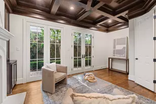 1010 Nantucket Dr, Houston, TX 77057 - Photo 13