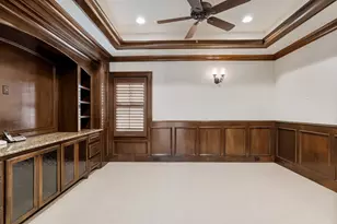 1010 Nantucket Dr, Houston, TX 77057 - Photo 33