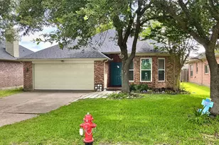 3727 Nichols Ave, Dickinson, TX 77539 - Photo 3