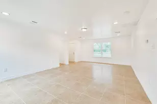 10412 Ehlers Rd, Conroe, TX 77302 - Photo 9