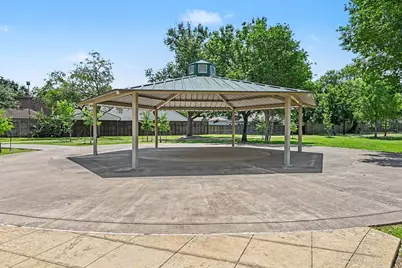 3311 Longfield Circle, Houston, TX 77063 - Photo 33