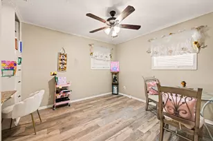 3311 Longfield Cir, Houston, TX 77063 - Photo 19