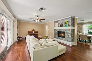 3311 Longfield Cir, Houston, TX 77063 - Photo 13