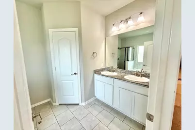 31755 Wellington Pass, Fulshear, TX 77441 - Photo 11