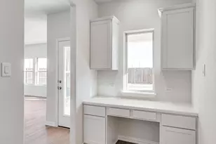 2002 Gardenia Ct, Sugar Land, TX 77498 - Photo 5