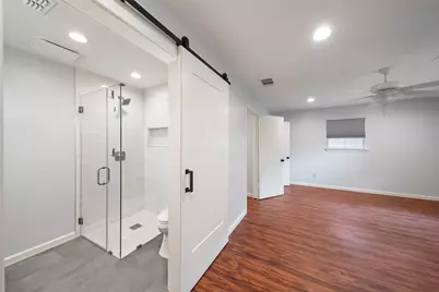 10502 Timberwood Drive, Houston, TX 77043 - Photo 21