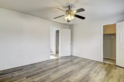 7042 Plum Creek Terrace Lane, Houston, TX 77087 - Photo 29