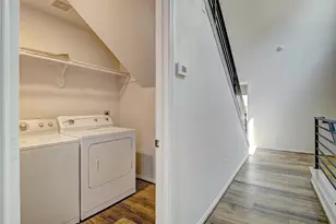 7042 Plum Creek Terrace Ln, Houston, TX 77087 - Photo 15