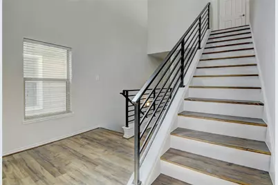 7042 Plum Creek Terrace Lane, Houston, TX 77087 - Photo 23