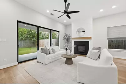 110 E 28th Street, Houston, TX 77008 - Photo 7