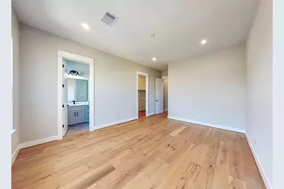 110 E 28th Street, Houston, TX 77008 - Photo 25