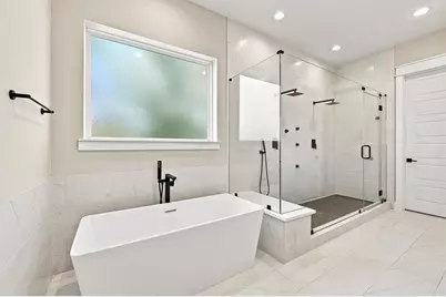 110 E 28th Street, Houston, TX 77008 - Photo 15