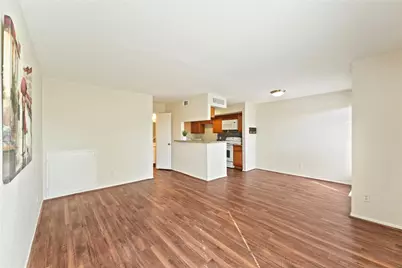 6633 W Airport Boulevard #1306, Houston, TX 77035 - Photo 9