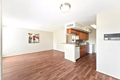 6633 W Airport Boulevard #1306, Houston, TX 77035 - Photo 11