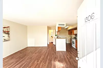 6633 W Airport Boulevard #1306, Houston, TX 77035 - Photo 7