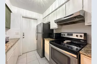 5218 Milwee Street #2, Houston, TX 77092 - Photo 11