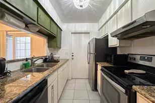 5218 Milwee St, Houston, TX 77092 - Photo 9