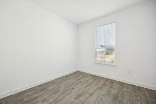 [Address not provided], Cove, TX 77523 - Photo 3