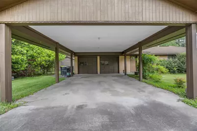 101 S Delmont Drive E, Conroe, TX 77301 - Photo 21